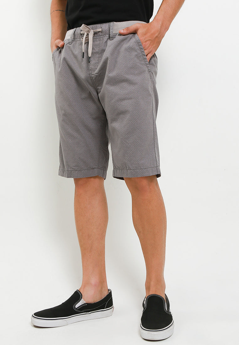 TRIPLE Celana Pendek Chinos Stretch (335 848 LGR)- Light Grey