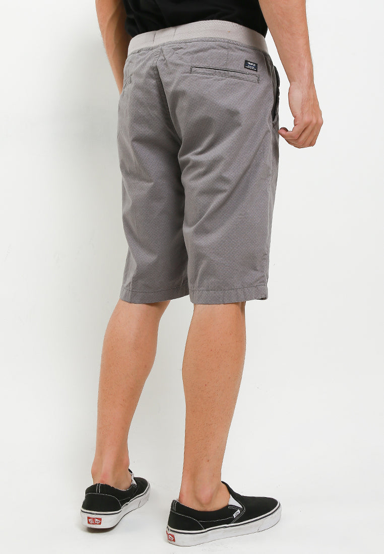 TRIPLE Celana Pendek Chinos Stretch (335 848 LGR)- Light Grey