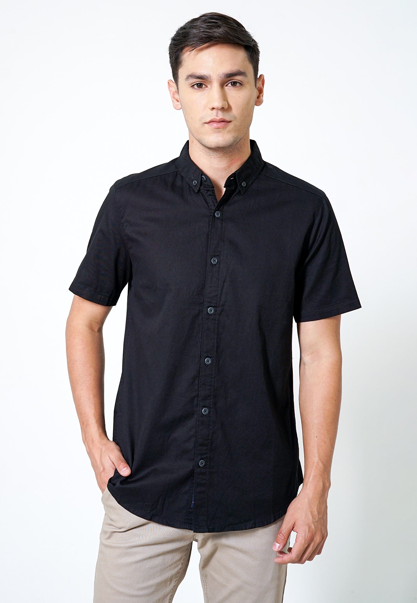 Kemeja Poplin Lengan Pendek Slim Fit Big Size | SSZ 413 - Black