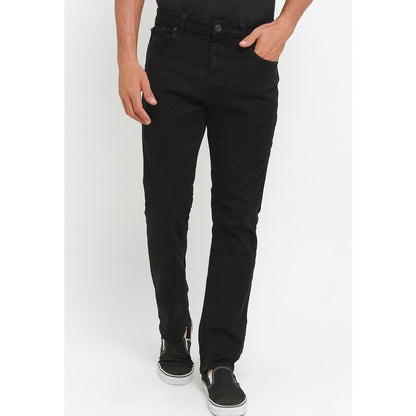 TRIPLE Celana Jeans Reguler Slim Super Black Stretch