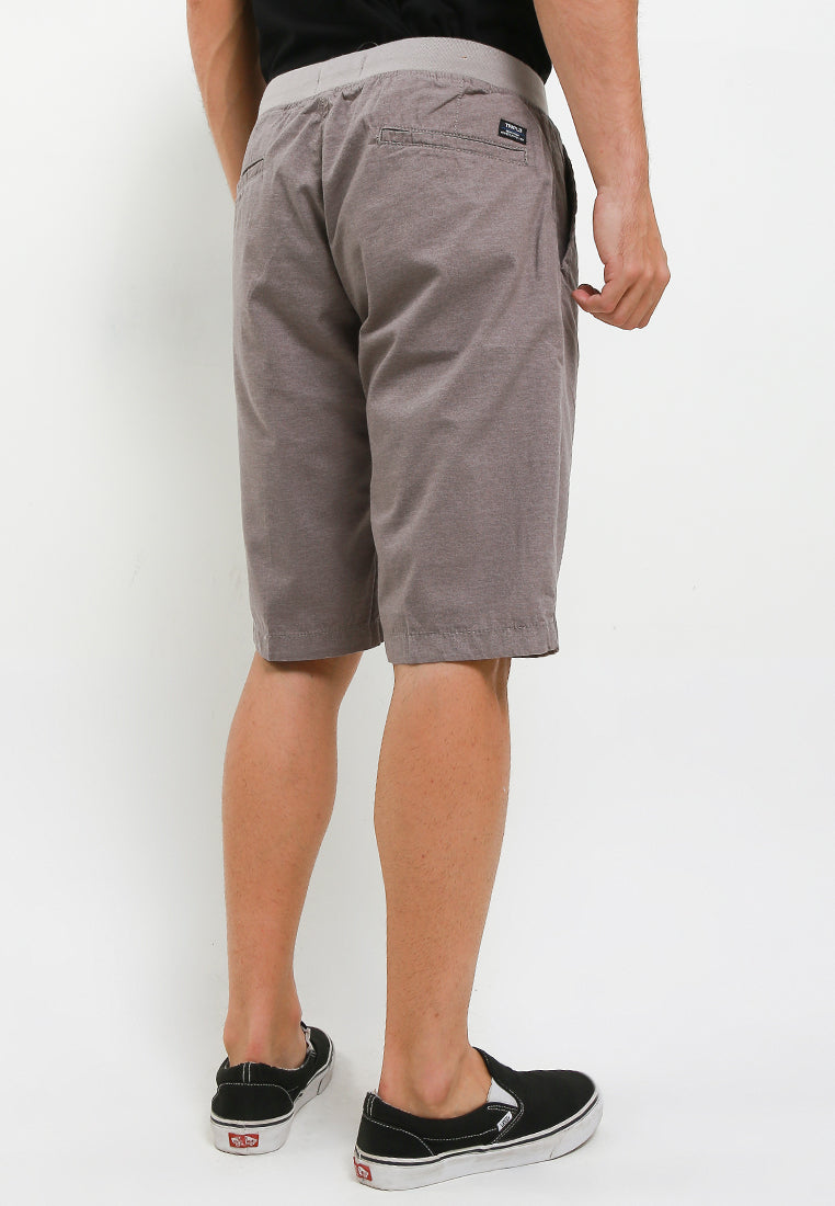 TRIPLE Celana Pendek Chinos Stretch (334 848 LGR)- Light Grey