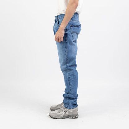 TRIPLE Celana Jeans Regular Slim Medium Wash Non Stretch (191 858 BWC)