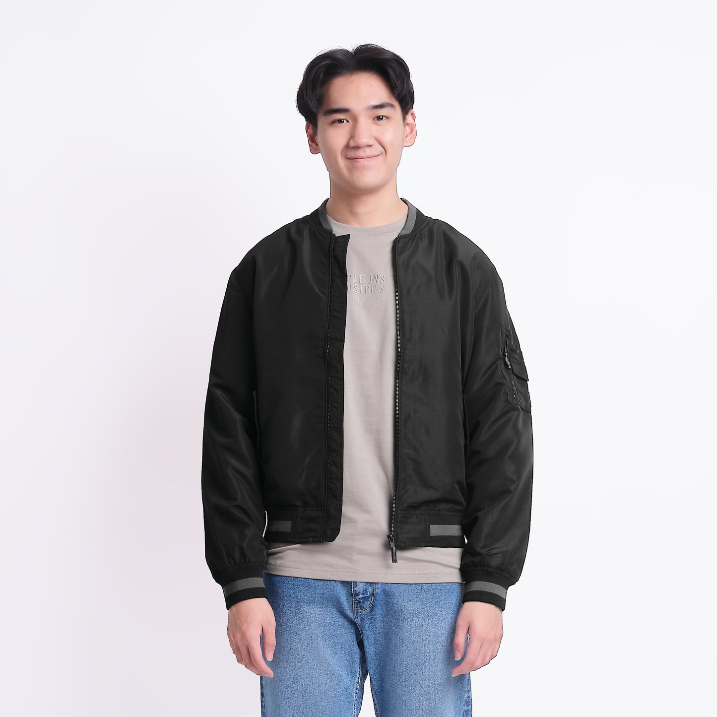 TRIPLE Jaket Bomber Parasut (JK PRS 535 10 BLK)