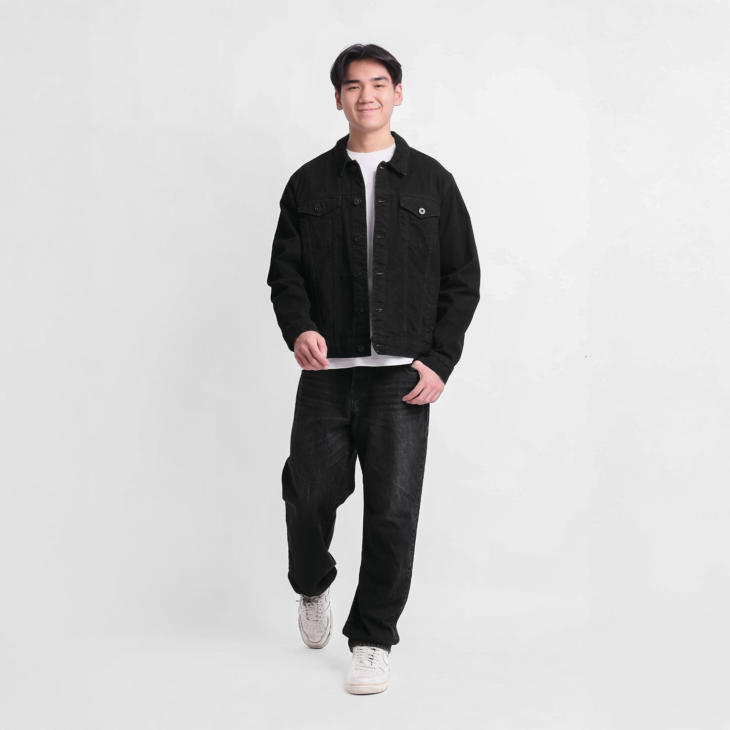 TRIPLE Jaket Denim Reguler Slim (JK DNM 555 04 GW)- Hitam Pekat