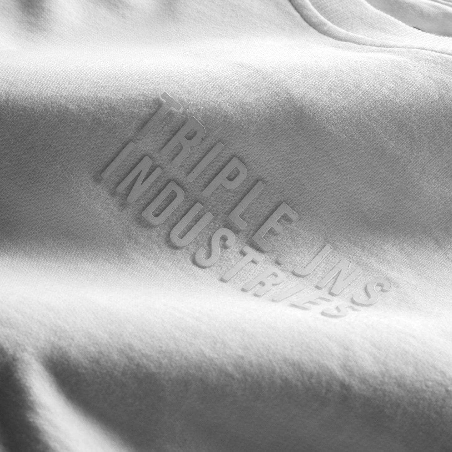 TRIPLE Sweatshirt Unisex (YSW 010 WHT)