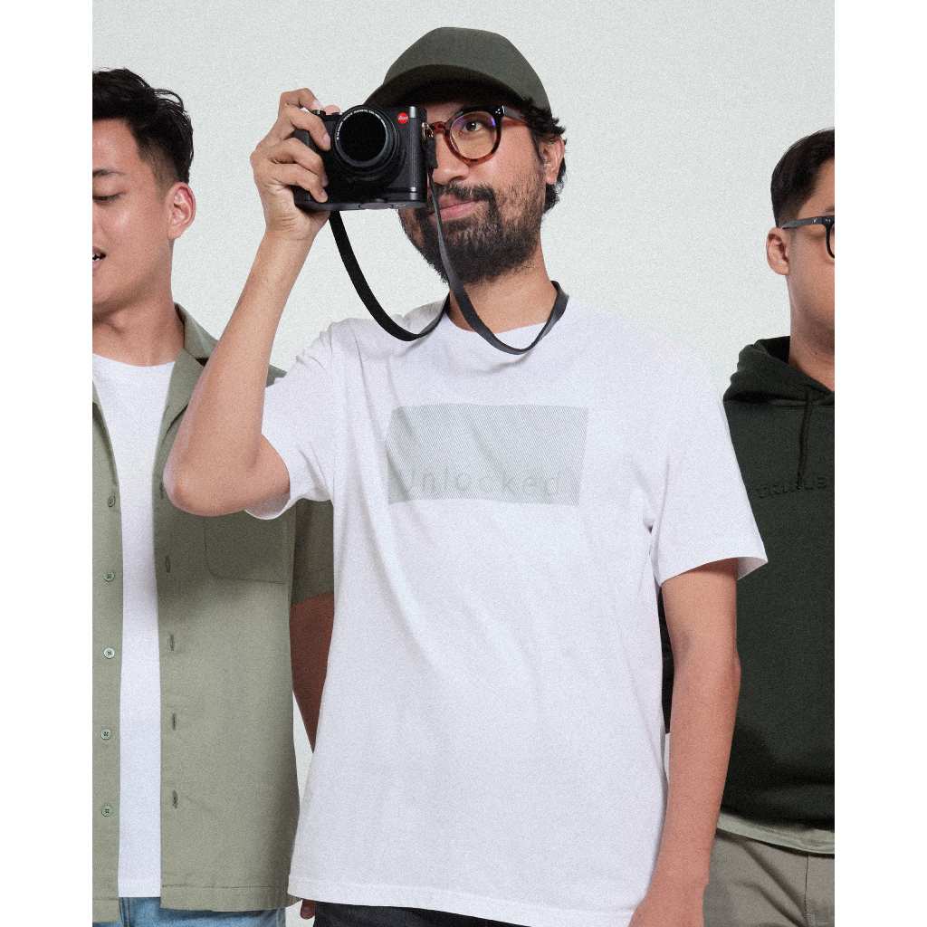TRIPLE Tshirt Reguler Fit (YTS 154 WHT)