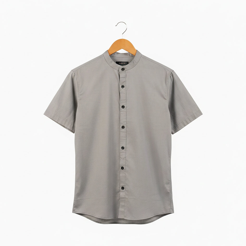 TRIPLE Kemeja Koko Reguler Fit (SS MC 556)