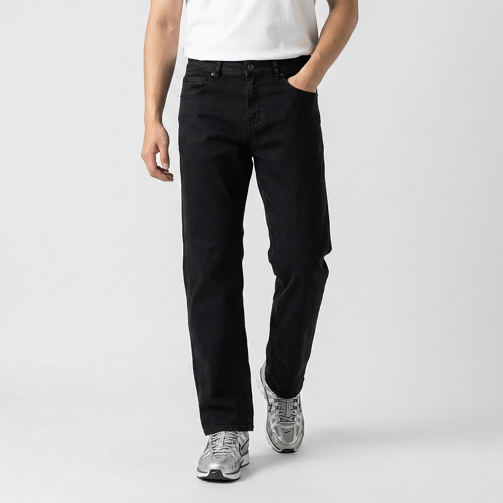 TRIPLE Celana Jeans Reguler Fit Super Black Stretch