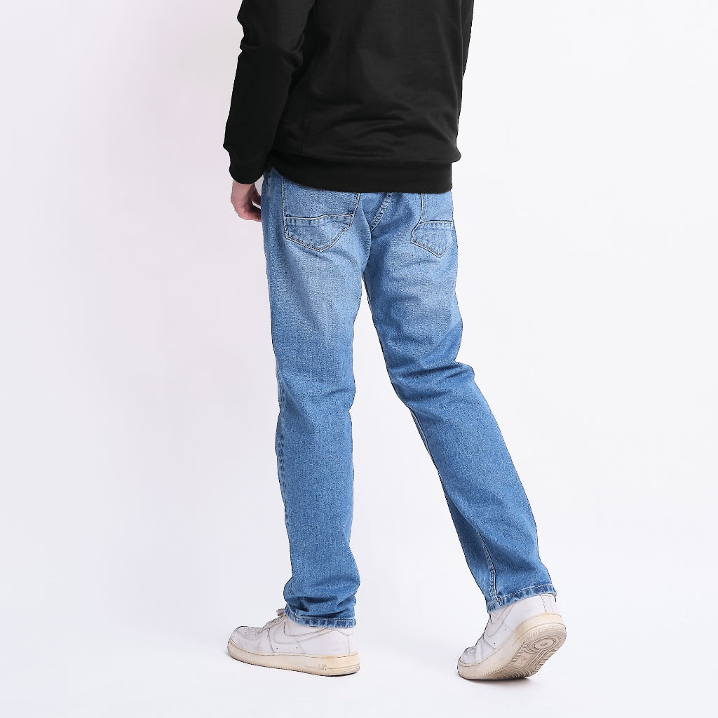 TRIPLE Celana Jeans Reguler Fit Non Stretch (369 888 02 BWD)