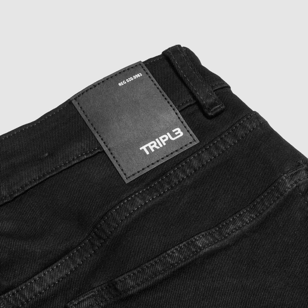 TRIPLE Celana Jeans Reguler Fit Super Black Stretch